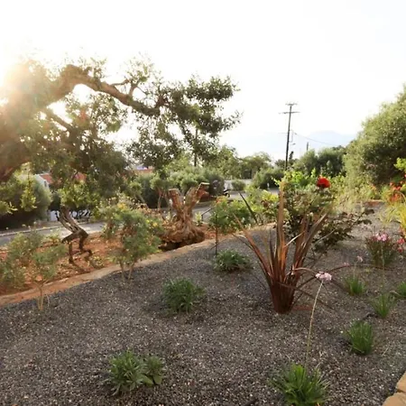 Comfortable With Garden - Casa Con Vista